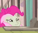 Majestic-Pinkiemuffin