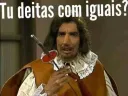 Tu deitas com iguais
