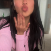 kiss egirly